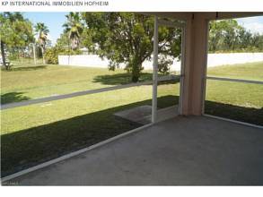 Thumbnail von ***CAPE CORAL: Modernes EFH mit Wintergarten***