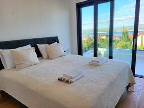 Thumbnail von Modern villa with sea view