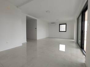 Thumbnail von Modern new-build apartment near the sea