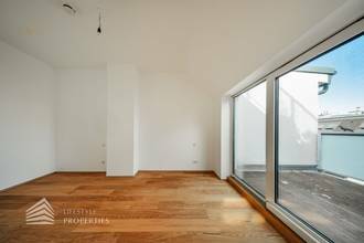 Thumbnail von Exklusives 4-Zimmer Penthouse mit zwei Terrassen, Nähe Oper
