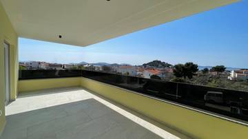Thumbnail von Modern semi-detached house with beautiful sea view and pool