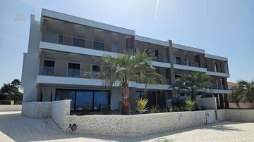 Thumbnail von Modern penthouse with roof terrace in the first row to the sea