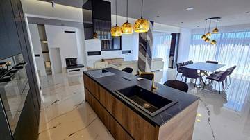 Thumbnail von Modern villa with pool and beautiful sea view