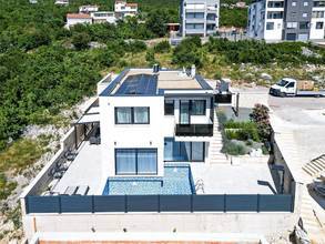 Thumbnail von Modern villa with pool and beautiful sea view