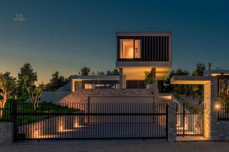 Thumbnail von Moderne Villa mit Infinity-Pool und Panorama-Meerblick