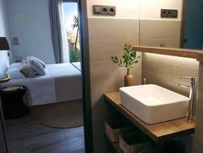 Thumbnail von Mediterranean villa near the seafront