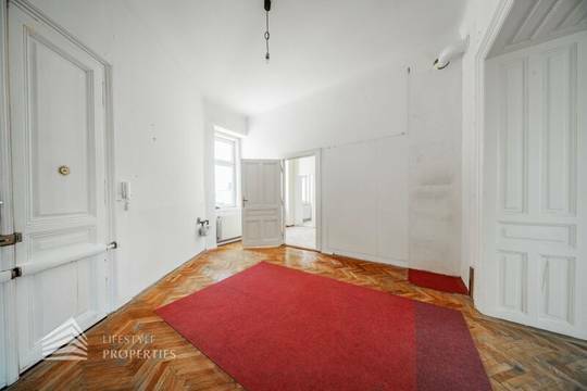 Schöne 4-Zimmer Wohnung mit Balkon, Nähe Westbahnhof