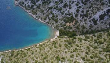 Thumbnail von Agricultural land with development potential including a small island