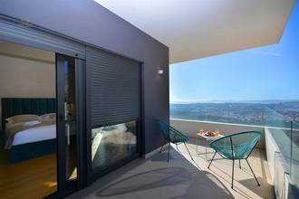Thumbnail von Modern villa with city and sea view, Split region