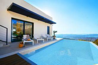 Thumbnail von Modern villa with city and sea view, Split region