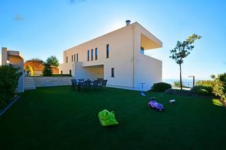 Thumbnail von Modern villa with city and sea view, Split region