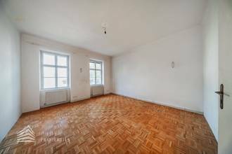Helle Garconniere, Nähe Mariahilfer Straße