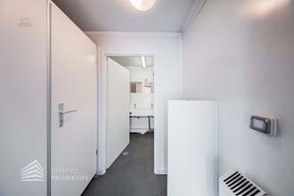 Thumbnail von Attraktives Gewerbejuwel: Lagerhalle + Büroflächen mit Photovoltaik direkt am Bahnhof