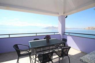Thumbnail von Haus mit vier Apartments direkt am Meer