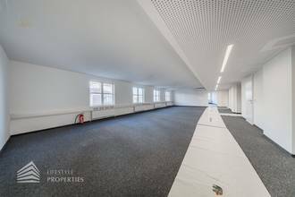 Erstbezug! Elegantes 5-Zimmer Büro in Toplage
