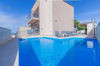 Thumbnail von Villa with 5 apartments in an exceptional location overlooking the Kornati