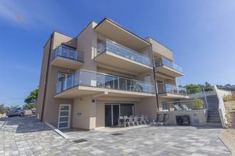 Thumbnail von Villa with 5 apartments in an exceptional location overlooking the Kornati