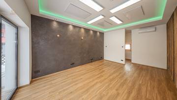 Thumbnail von Investment property - Commercial space in a busy central location