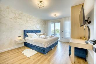 Thumbnail von Moderne Villa mit Dachterrasse und Pool, Region Zadar
