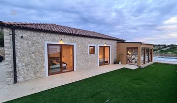 Thumbnail von Modern bungalow with panoramic sea view, island Pag