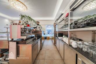 Thumbnail von Fully equipped café and pastry shop – French charm & operational in a lively location