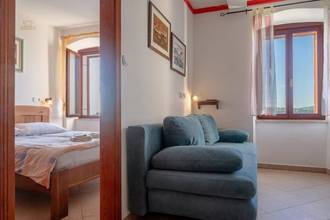 Thumbnail von Apartment in the first row to the sea in the city center of Rovinj