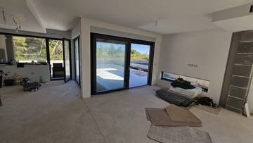 Thumbnail von Modern villa with pool and rooftop terrace