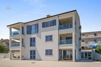 Apartmenthaus mit wunderschönem Meerblick