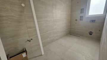 Thumbnail von Moderne Maisonettewohnung mit schönem Meerblick