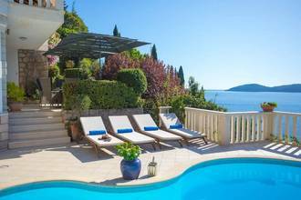 Thumbnail von Mediterranean villa directly on the sea, Dubrovnik region