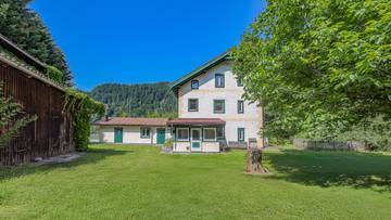 Thumbnail von Old property in an idyllic location with 1,500 m² of land