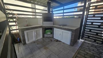 Thumbnail von Ground floor apartment with garden and sea view