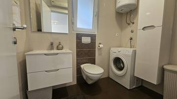 Thumbnail von Ground floor apartment with garden and sea view