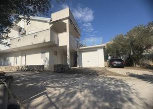 Thumbnail von House with two apartments in a quiet location