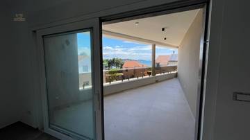 Thumbnail von Modern new-build apartment with sea view