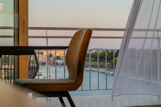 Thumbnail von Modern apartment in an extraordinary location directly by the sea
