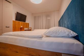 Thumbnail von Modern apartment in an extraordinary location directly by the sea