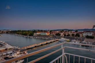 Thumbnail von Modern apartment in an extraordinary location directly by the sea