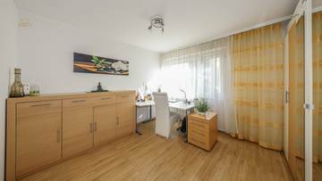 Thumbnail von 4-Zimmerwohnung in zentraler Ruhelage mit schönem Ausblick