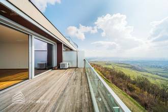 Thumbnail von Unique view over Vienna! Studio apartment with terrace at Kahlenberg