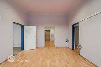Thumbnail von Spacious 3-room office with large storage rooms and private driveway, near Landstraße