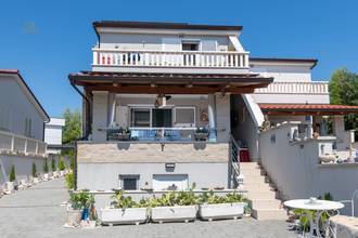 Thumbnail von Semi-detached house near the sea