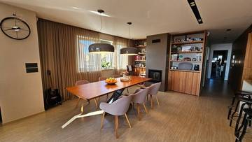 Thumbnail von Modern apartment with sea view