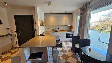 Thumbnail von Modern apartment with roof terrace and sea view