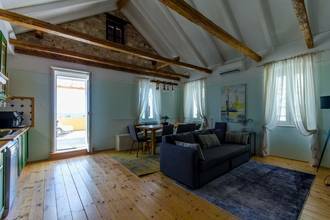 Thumbnail von Charming stone house directly on the beach