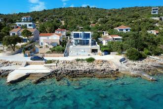 Thumbnail von Modern new-build villa in the first row to the sea, Rogoznica region