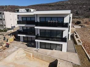 Thumbnail von Modern new-build apartment with beautiful sea views, garden, and private pool.