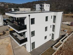 Thumbnail von Modern new-build apartment with beautiful sea views, garden, and private pool.