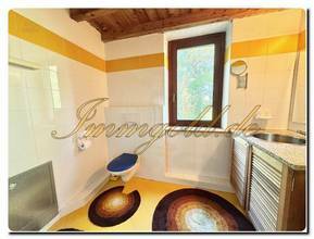 Thumbnail von Lago Maggiore apartes, schmuckes Landhaus, Alleinlage, riesiges Areal