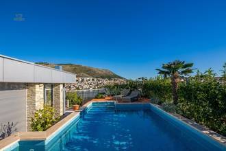 Thumbnail von Luxurious penthouse with rooftop swimming pool